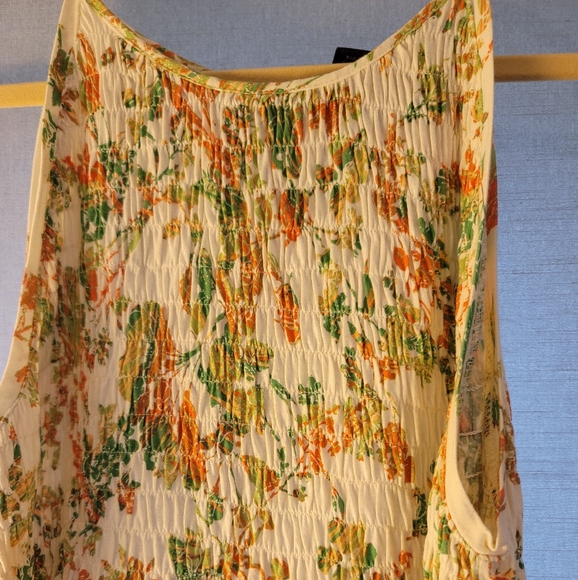 Summer spaghetti strap shirt - Picture 2 of 3